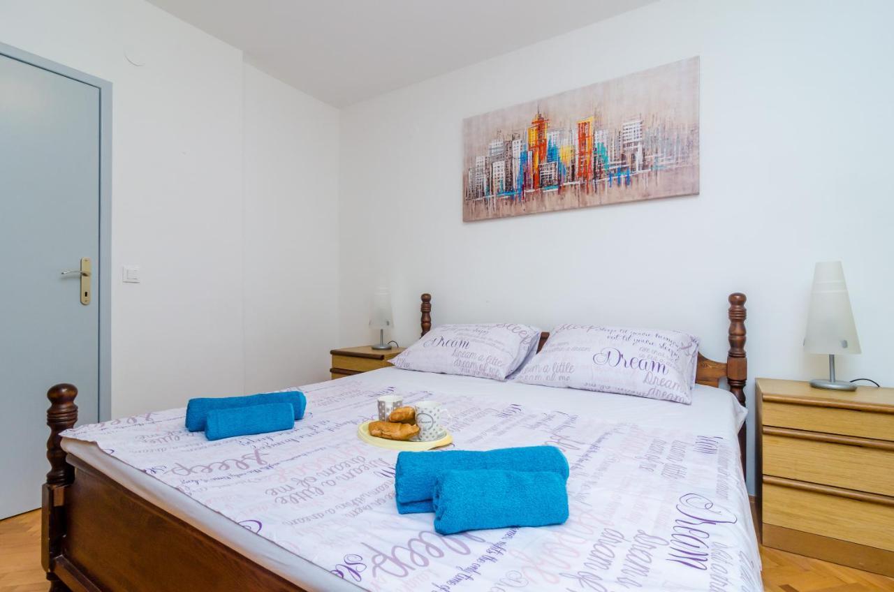 Sun City Apartment Дубровник Екстериор снимка
