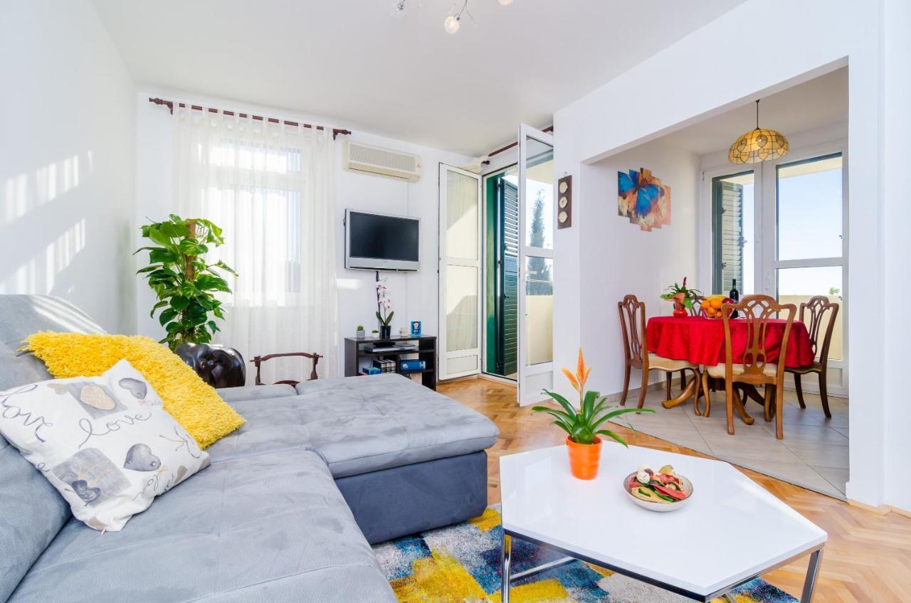 Sun City Apartment Дубровник Екстериор снимка